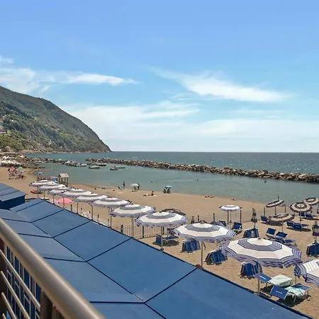 Un'oasi Al Mare Apartment