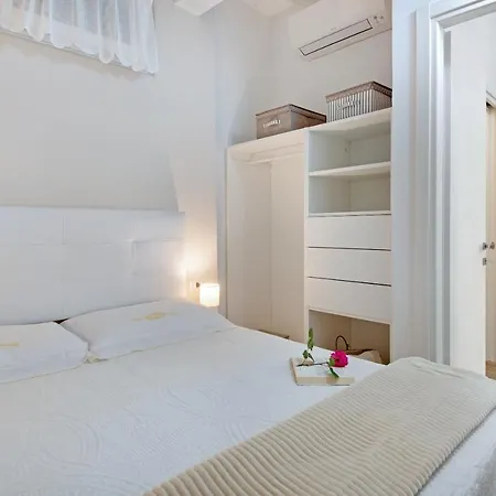 Un'oasi Al Mare Apartment