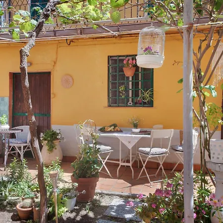Un'oasi Al Mare Apartment *
